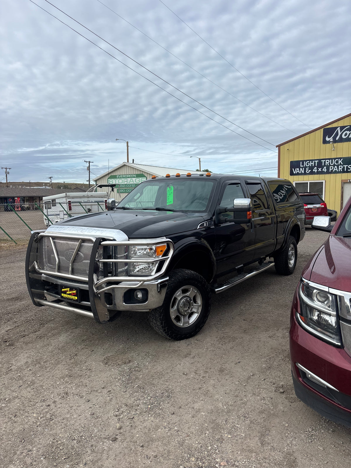 2015 Ford F-250 XLT Crew Cab 4WD | 6.2L V8